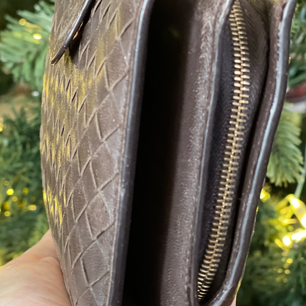 BOTTEGA VENETA - Intrecciato woven design -  French Organizer Zip/Bifold Wallet - Picture 5 of 16
